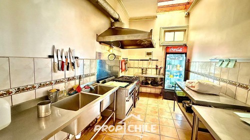 En Venta Restaurante Hotel, Valparaiso. - Miniatura 3
