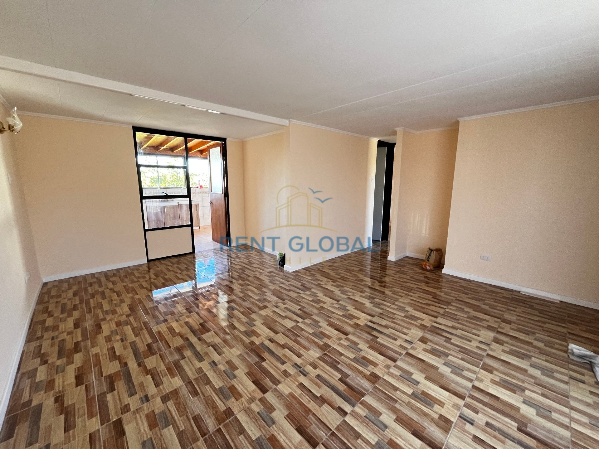 Comodidad, patio y excelente conectividad en Miraflores Alto - Miniatura 3
