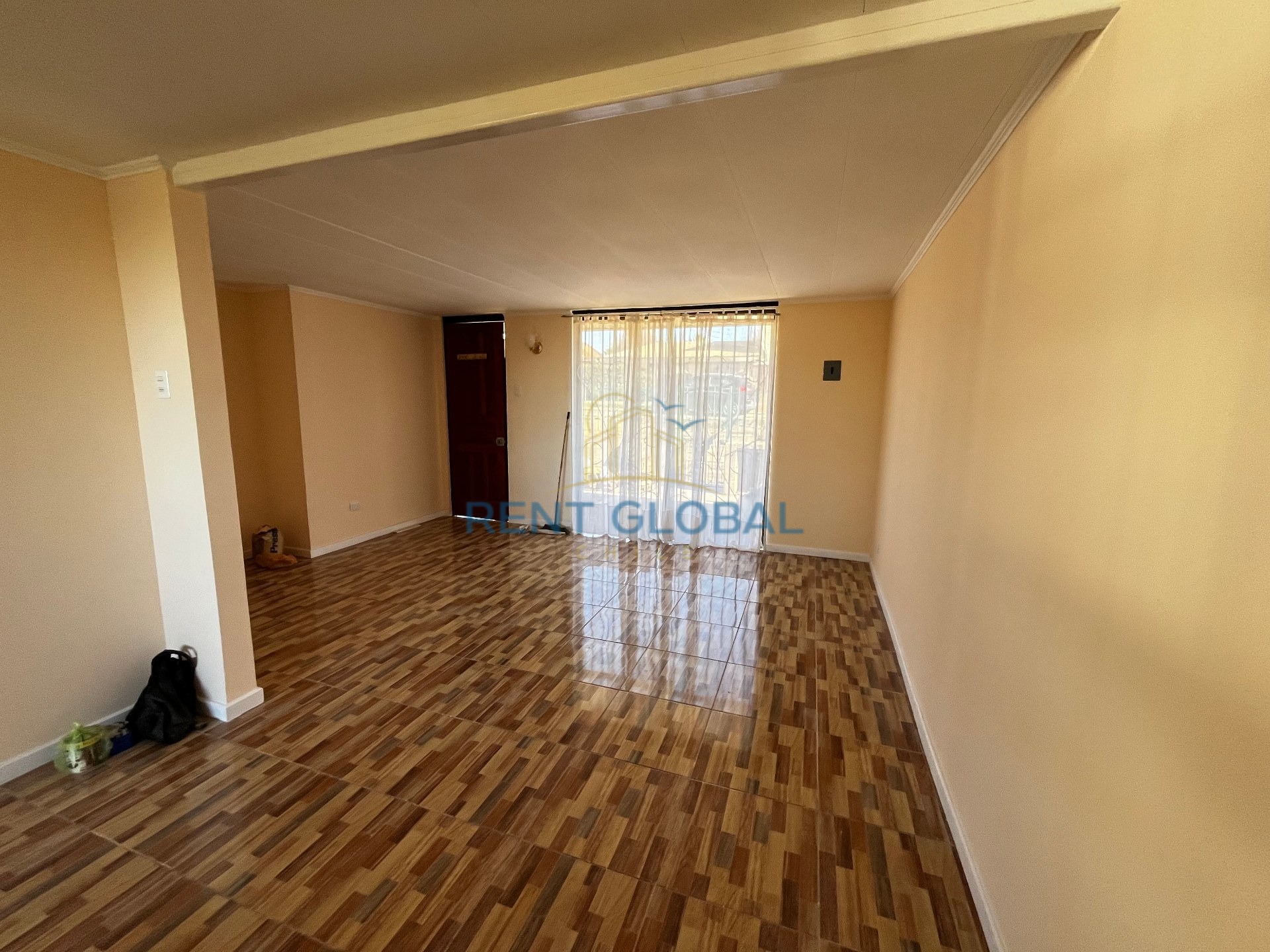 Comodidad, patio y excelente conectividad en Miraflores Alto - Miniatura 4