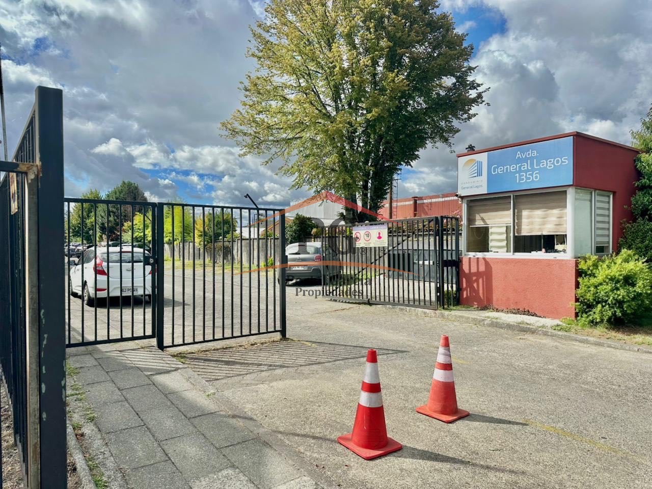 DEPARTAMENTO GENERAL LAGOS AMOBLADO CON ESTACIONAMIENTO