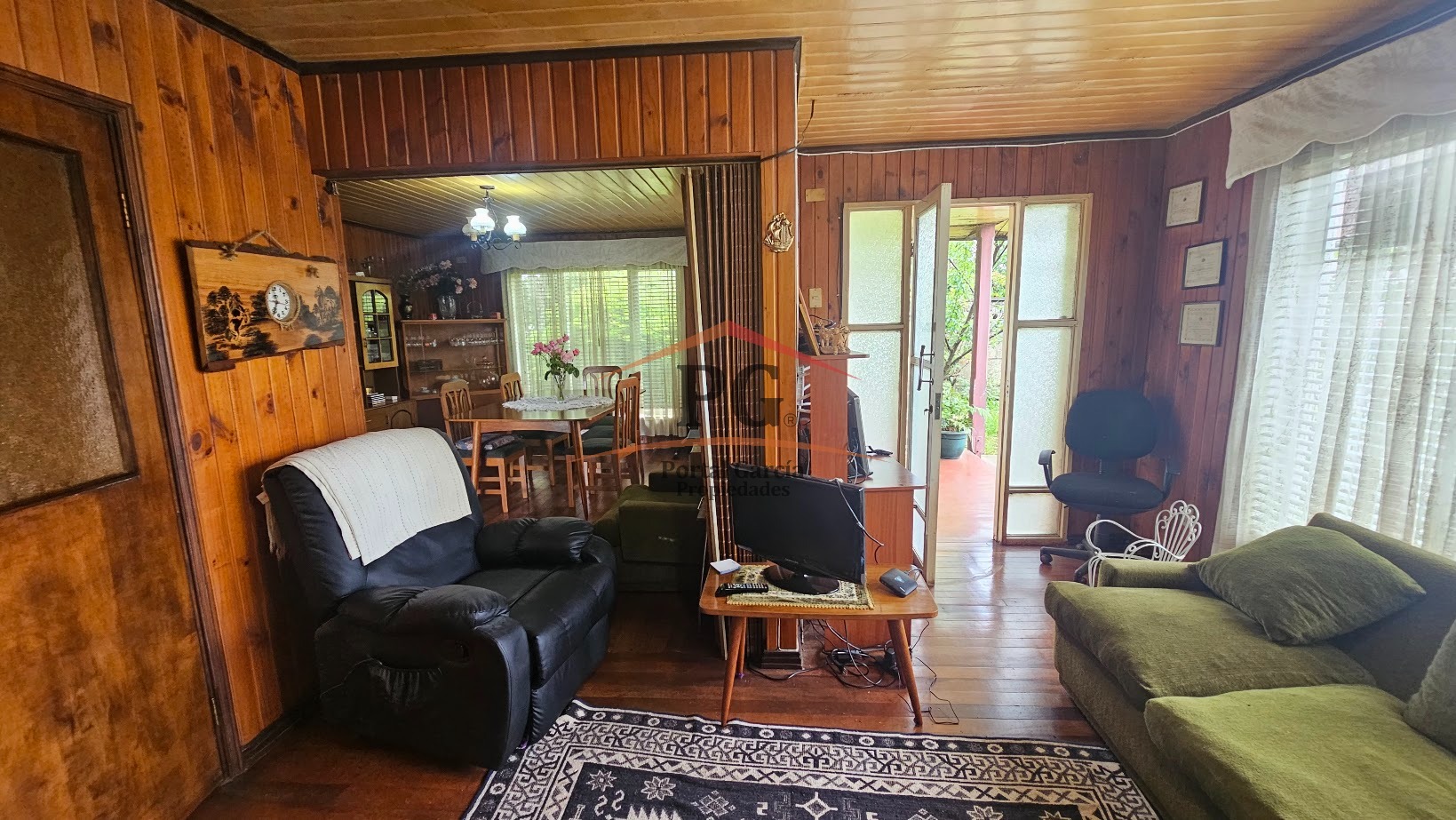 CASA CENTRAL CON AMPLIO SITIO EN PAILLACO 5