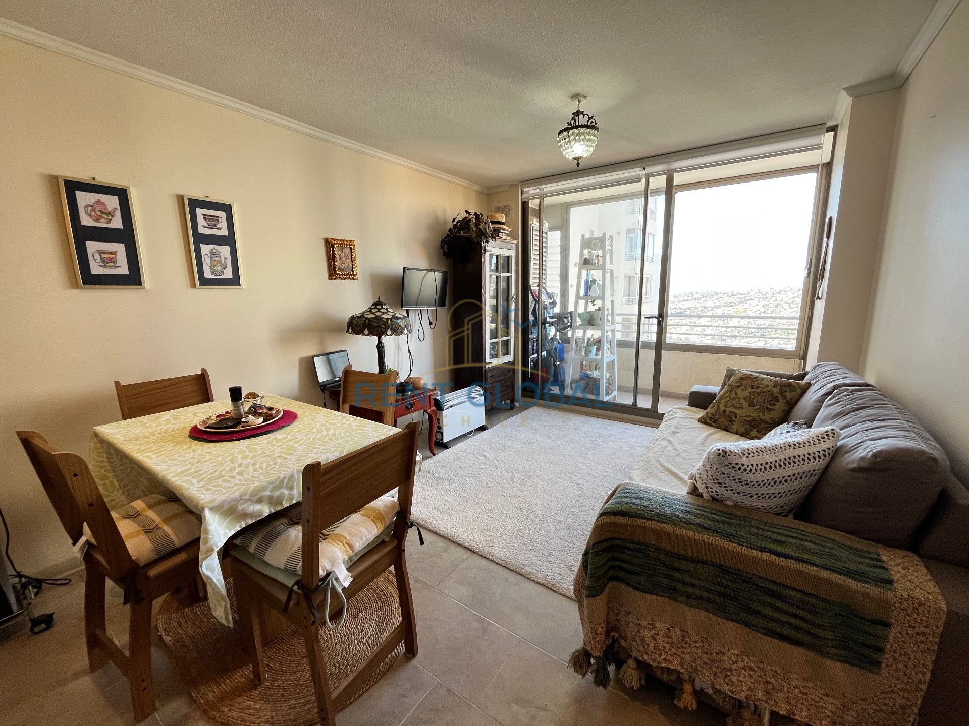 Cómodo departamento en Viña del Mar Alto, zona residencial - Miniatura 2