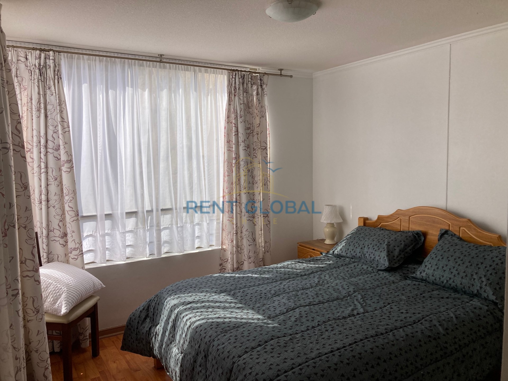 Amplio departamento disponible desde Agosto Amoblado