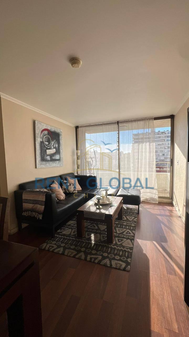 Venta departamento soleado frente al metro Miramar