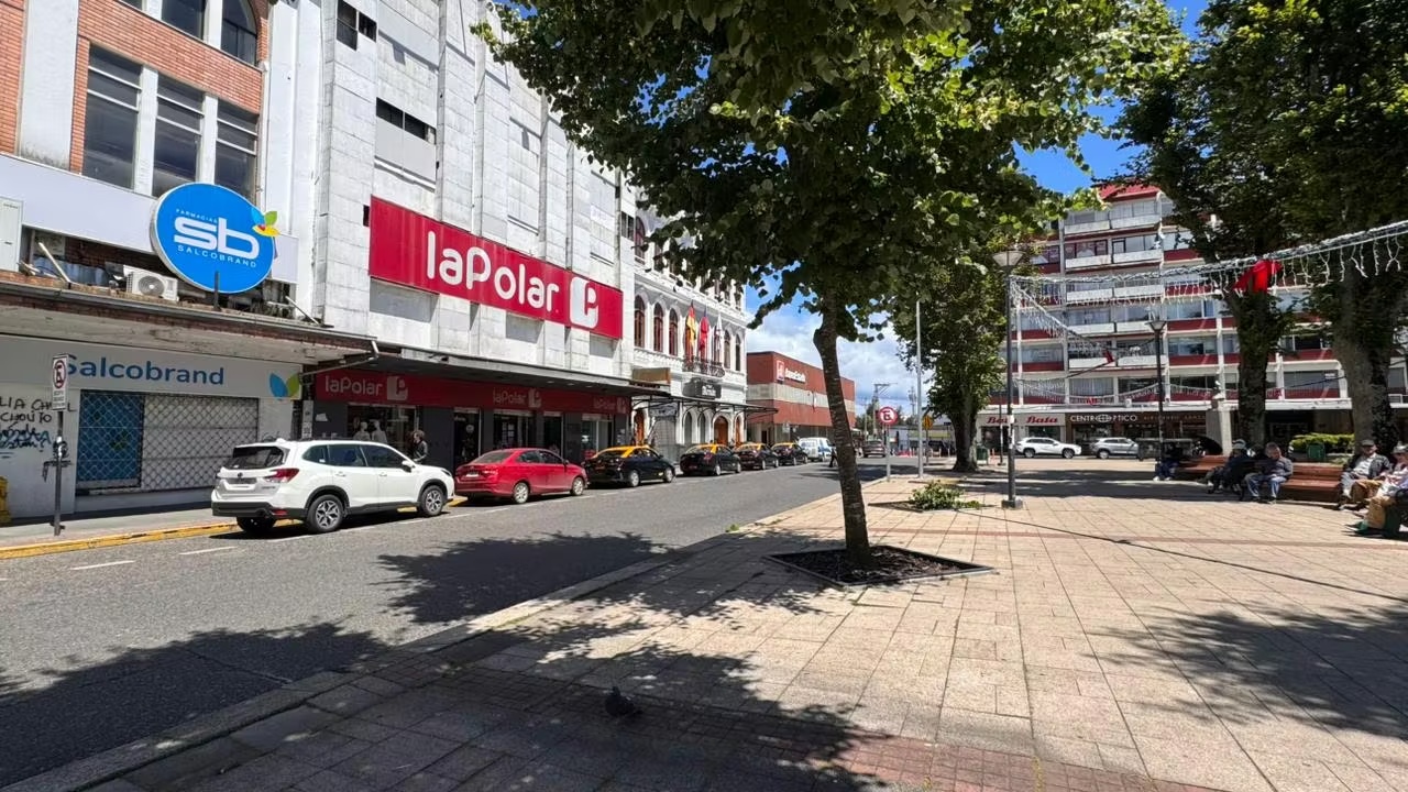 EDIFICIO DE 4 PISOS PLENO CENTRO DE VALDIVIA