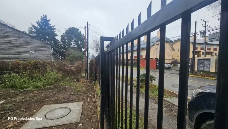 Terreno urbano con cabañas 3