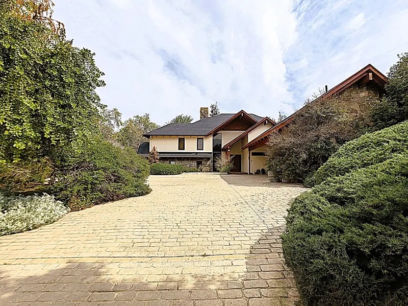 Venta Hermosa Casa En Sector Las Brisas Chicureo 6d 4b 4e 3