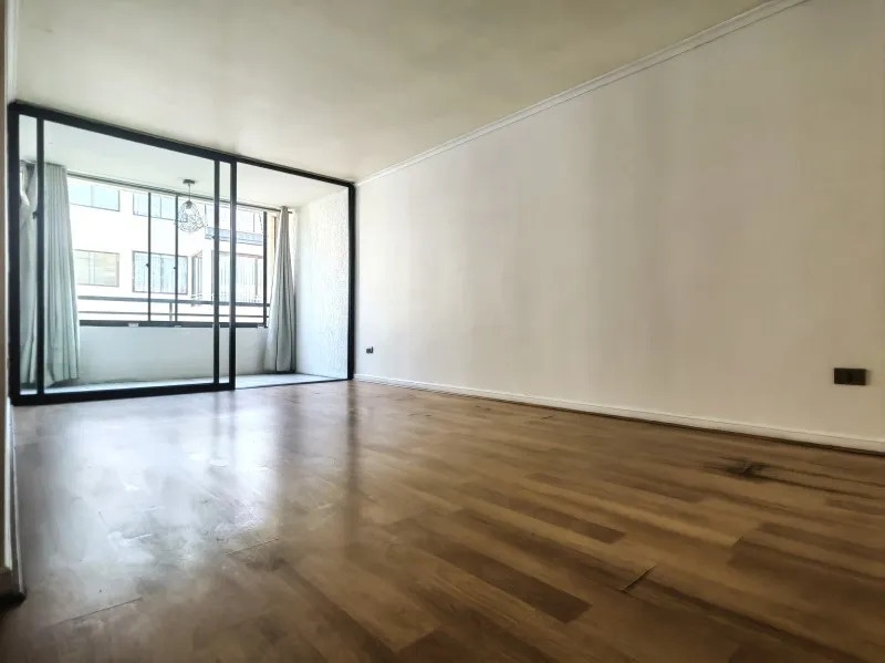 Vendemos Depto 2d2b1e1b En Providencia, Metro Inés De Suarez