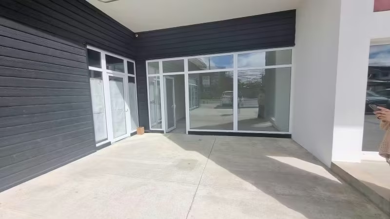 Local Comercial Nuevo Edificio Walk Anibal Pinto