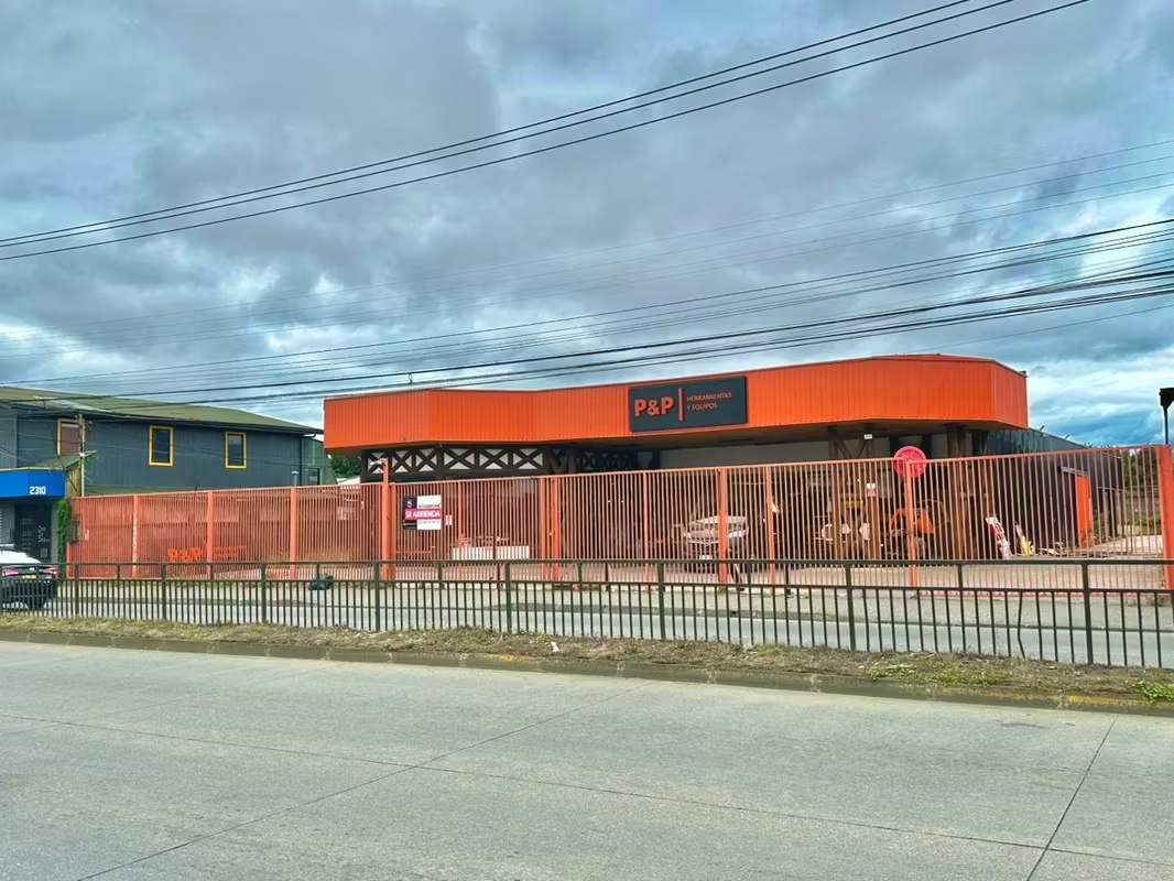 Planta Libre Amplia Av. Picarte con Estacionamientos