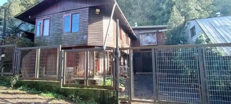 CASA EN VENTA EN MEHUIN CON CABAÑA