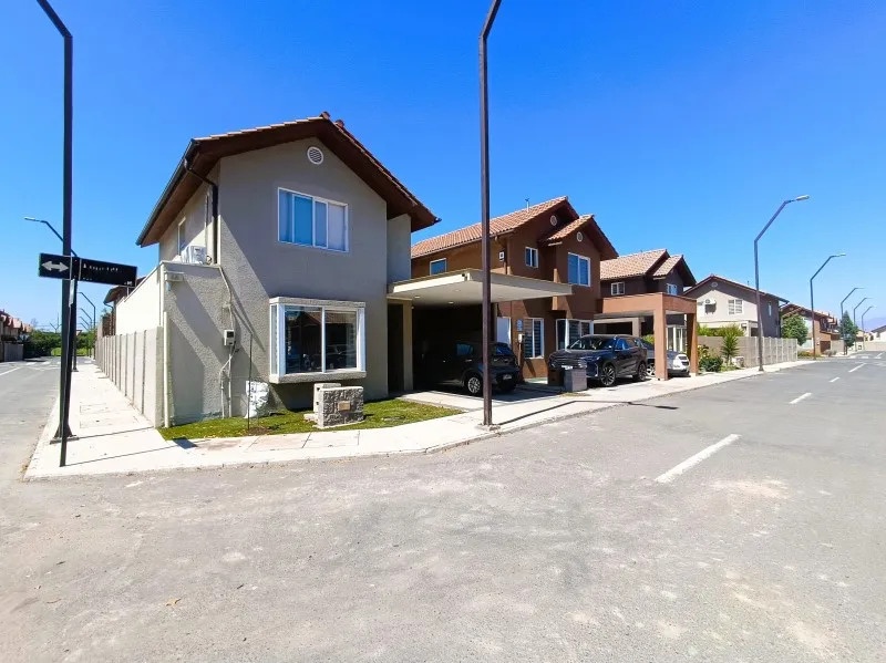 Arriendo Amoblada 3d 3b Piscina, Quincho, Terraza Techada 2