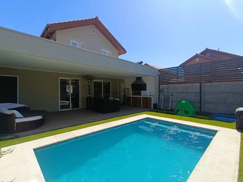 Arriendo Amoblada 3d 3b Piscina, Quincho, Terraza Techada