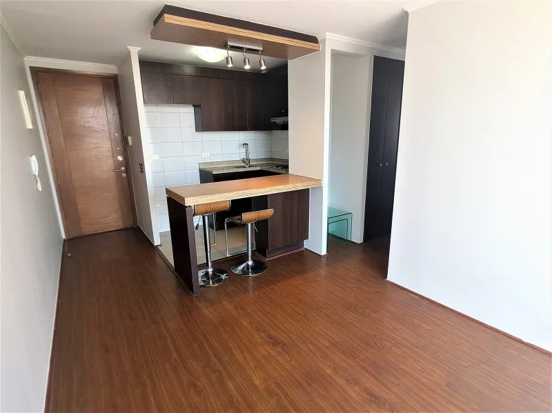 Arrendamos Depto 2d2b1e | Vista Despejada | Metro 2