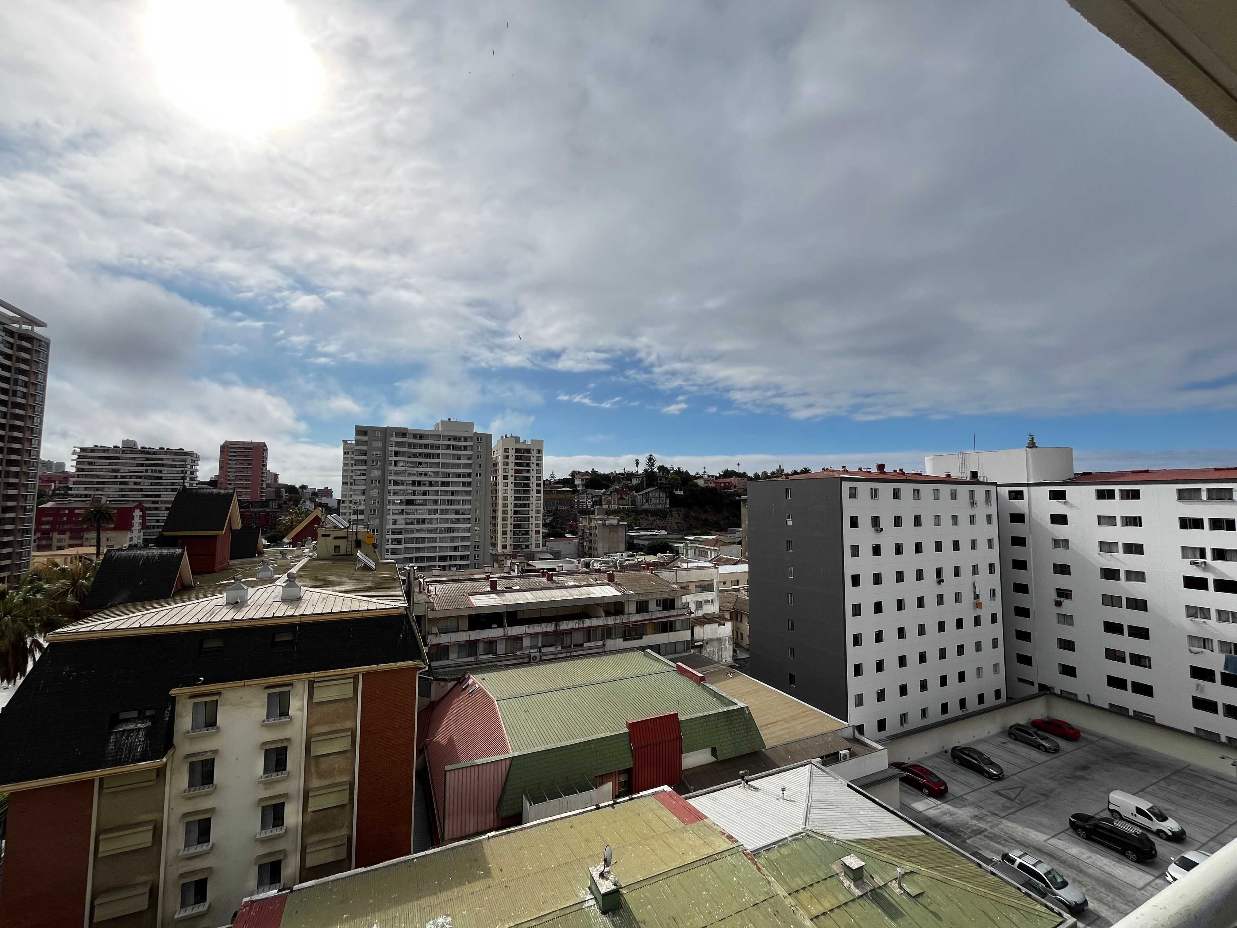 Moderno y Luminoso en el Corazón Urbano - Miniatura 3